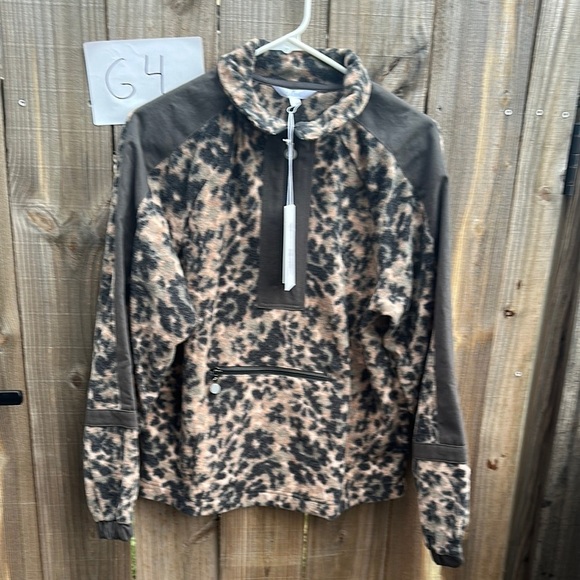 NWT Johnny Was Calme Half Zip Soft Fleece Pullover Leopard Size XS - Picture 1 of 6